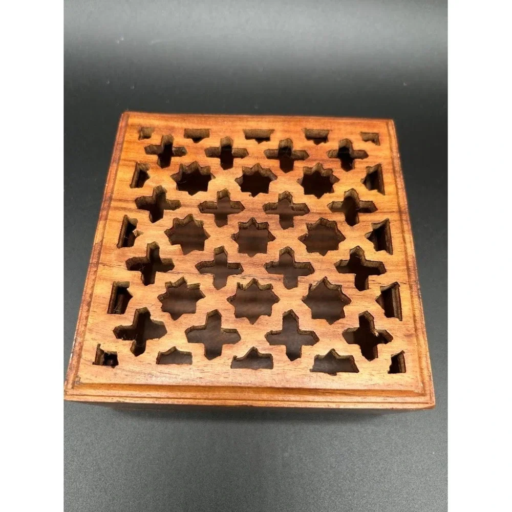 Hand Carved Indian‎ Hardwood Wood box India Intricate Trinket Box